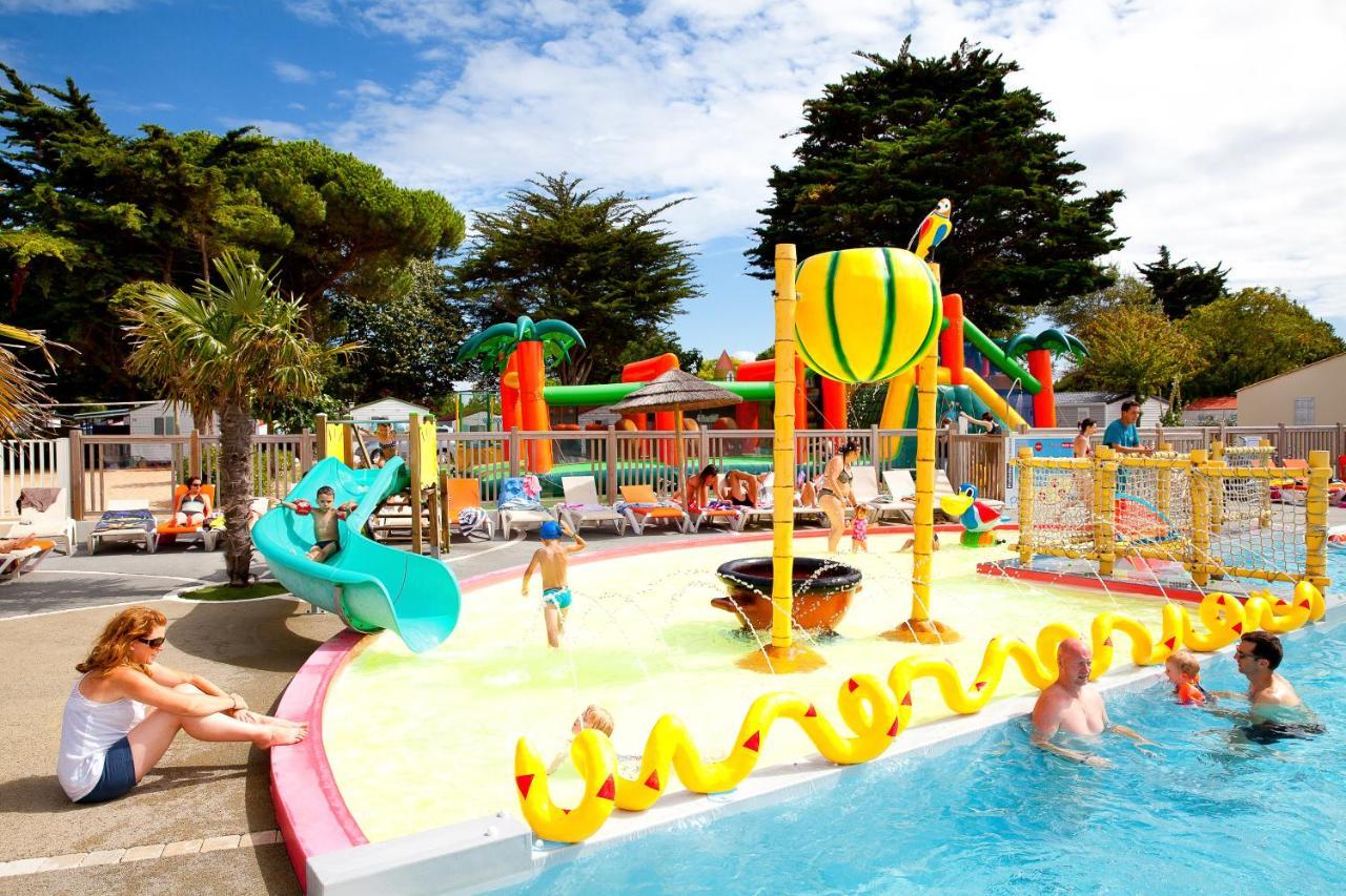 Camping Les Peupliers La Flotte Ngoại thất bức ảnh